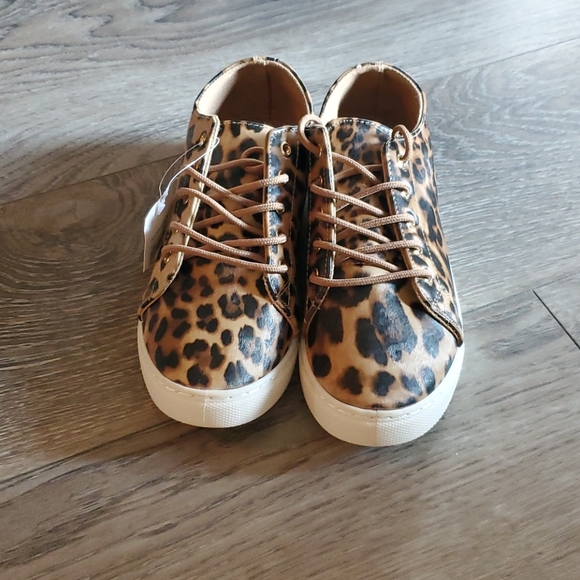 NWT Est. 1946 Leopard Sneakers - Picture 4 of 6